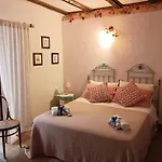 Bed & Breakfast Fattoria La Tana Della Volpe 3*