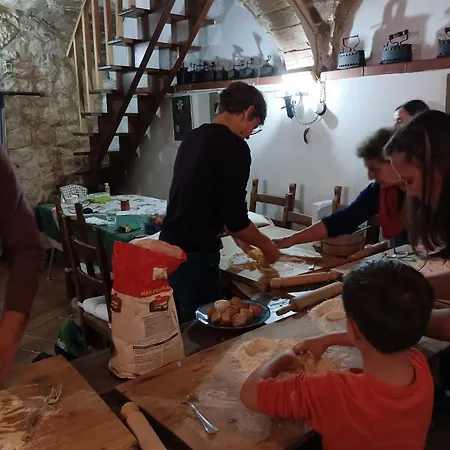 Fattoria La Tana Della Volpe Bed & Breakfast Pacentro