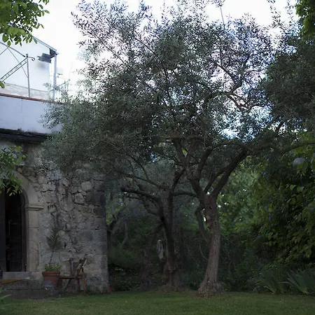 Frühstückspension Fattoria La Tana Della Volpe Pacentro