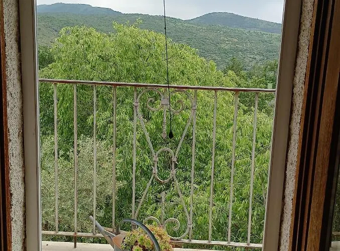 Fattoria La Tana Della Volpe Frühstückspension Pacentro