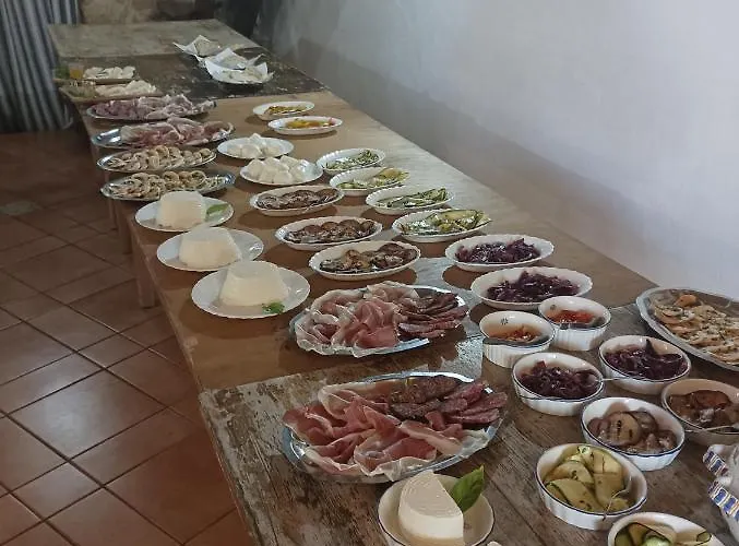 Frühstückspension Fattoria La Tana Della Volpe 3*