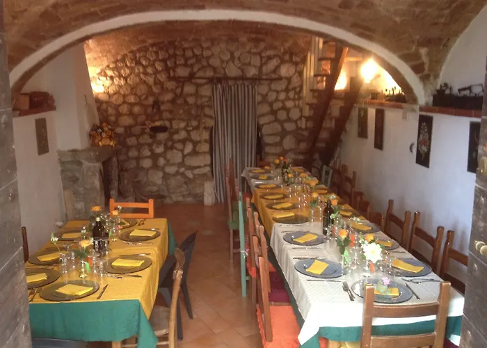 Frühstückspension Fattoria La Tana Della Volpe 3*