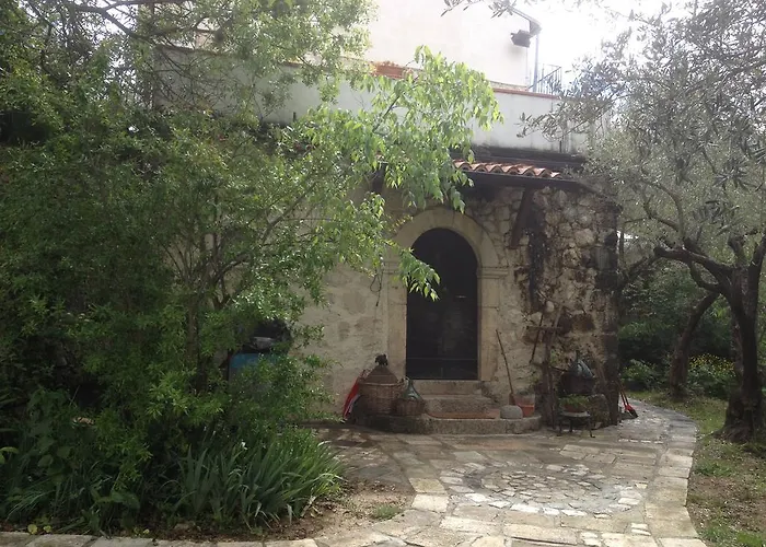 Frühstückspension Fattoria La Tana Della Volpe 3*